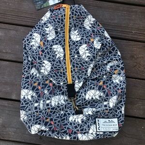 NWT Kavu Free Range backpack